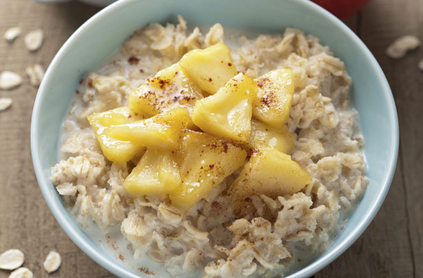 Ways to make porridge with apple and cinnamon